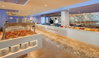 Protur Floriana Resort Aparthotel