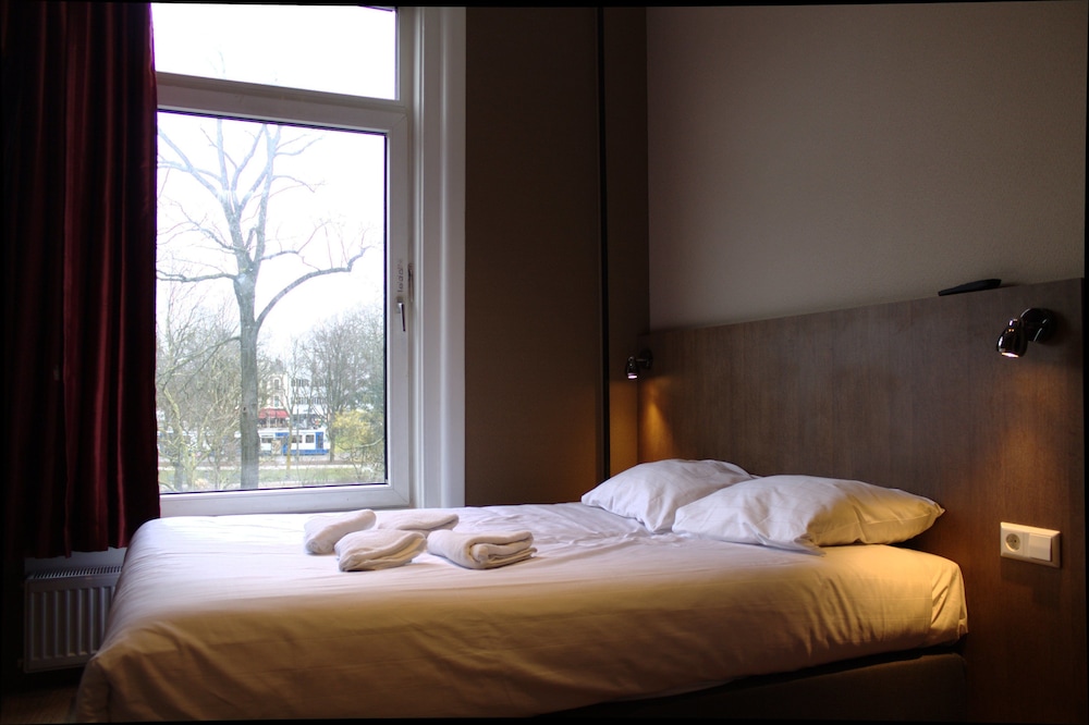 Aston City Hotel