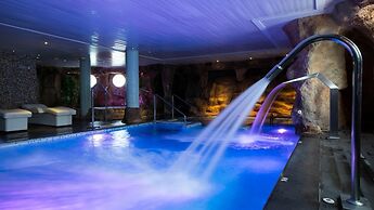 Evenia Olympic Suites