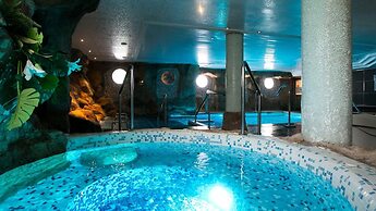 Evenia Olympic Suites