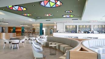 Evenia Olympic Suites