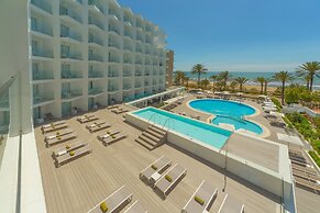 HM Tropical Hotel