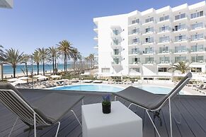 HM Tropical Hotel