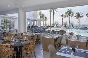 HM Tropical Hotel