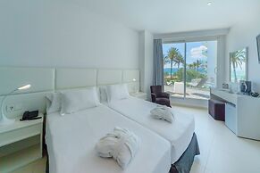 HM Tropical Hotel