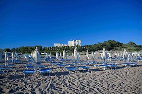 Paradise Beach Resort