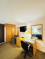 Canadas Best Value Inn & Suites Castlegar