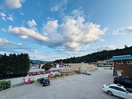 Canadas Best Value Inn & Suites Castlegar