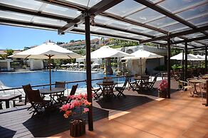 Kanucha Bay Hotels & Villas