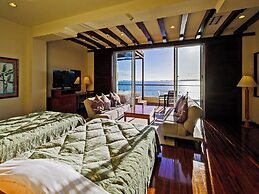 Kanucha Bay Hotels & Villas