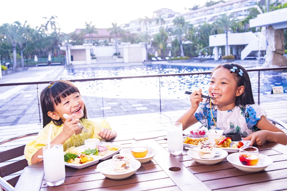 Kanucha Bay Hotels & Villas