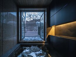 OTARU RETREAT by Onko Chishin