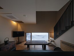 OTARU RETREAT by Onko Chishin