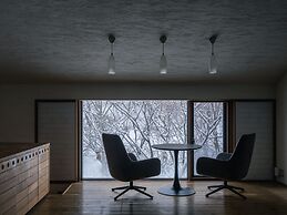 OTARU RETREAT by Onko Chishin