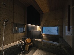 OTARU RETREAT by Onko Chishin