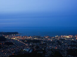 OTARU RETREAT by Onko Chishin