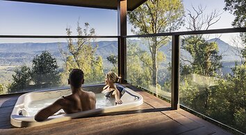 Spicers Peak Lodge