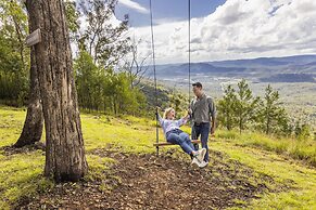 Spicers Peak Lodge