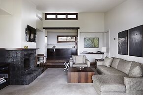Spicers Peak Lodge