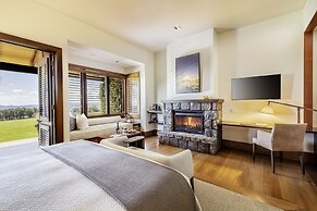 Spicers Peak Lodge