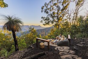 Spicers Peak Lodge