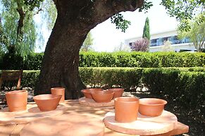 Convento do Espinheiro, Historic Hotel & Spa