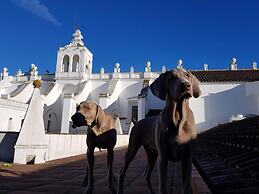 Convento do Espinheiro, Historic Hotel & Spa