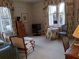 Cotswold Lodge Hotel