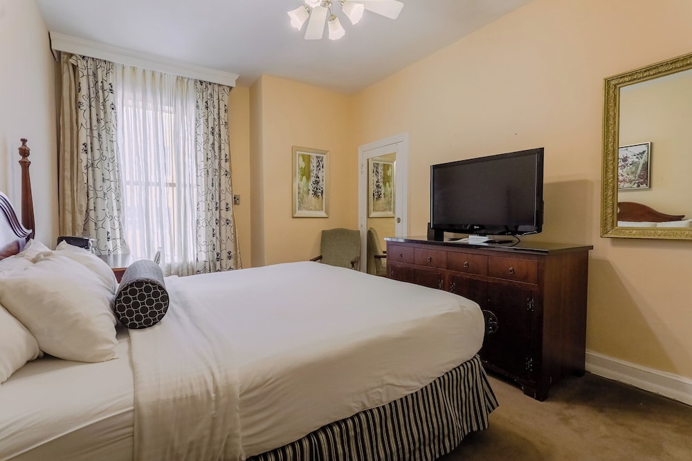 Arlington Resort Hotel and Spa