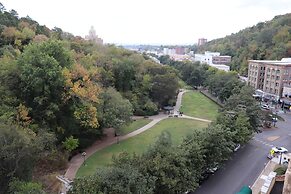 Arlington Resort Hotel and Spa