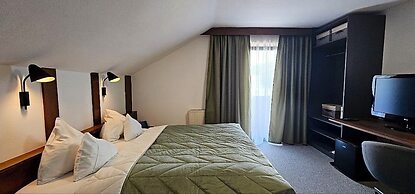 Mountains Hotel