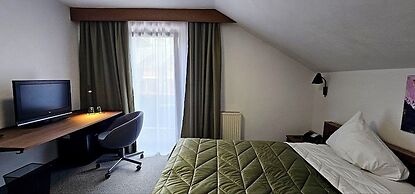 Mountains Hotel