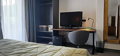 Mountains Hotel