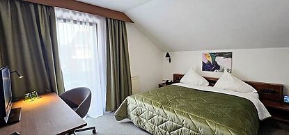 Mountains Hotel
