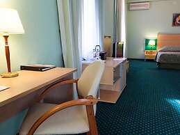 Maxima Irbis Hotel