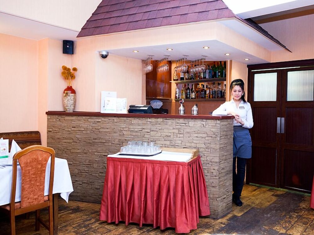 Maxima Irbis Hotel