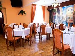Maxima Irbis Hotel