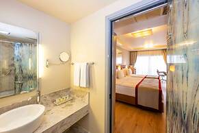 Ramada by Wyndham Istanbul Pera