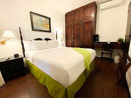 El Carmen Hotel