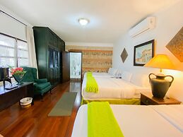 El Carmen Hotel