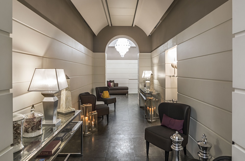 The Independent Hotel
