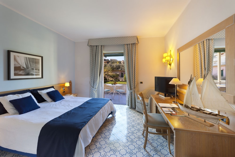 Grand Hotel Vesuvio