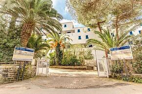 Marina Club Hotel
