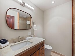 Puunoa  - CoralTree Residence Collection