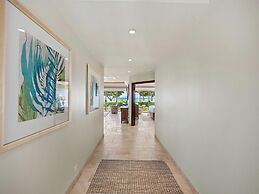Puunoa  - CoralTree Residence Collection