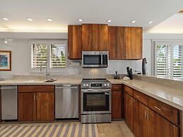 Puunoa  - CoralTree Residence Collection