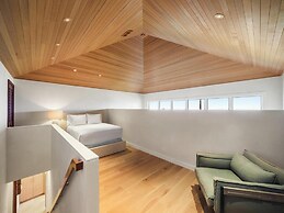 Puunoa  - CoralTree Residence Collection