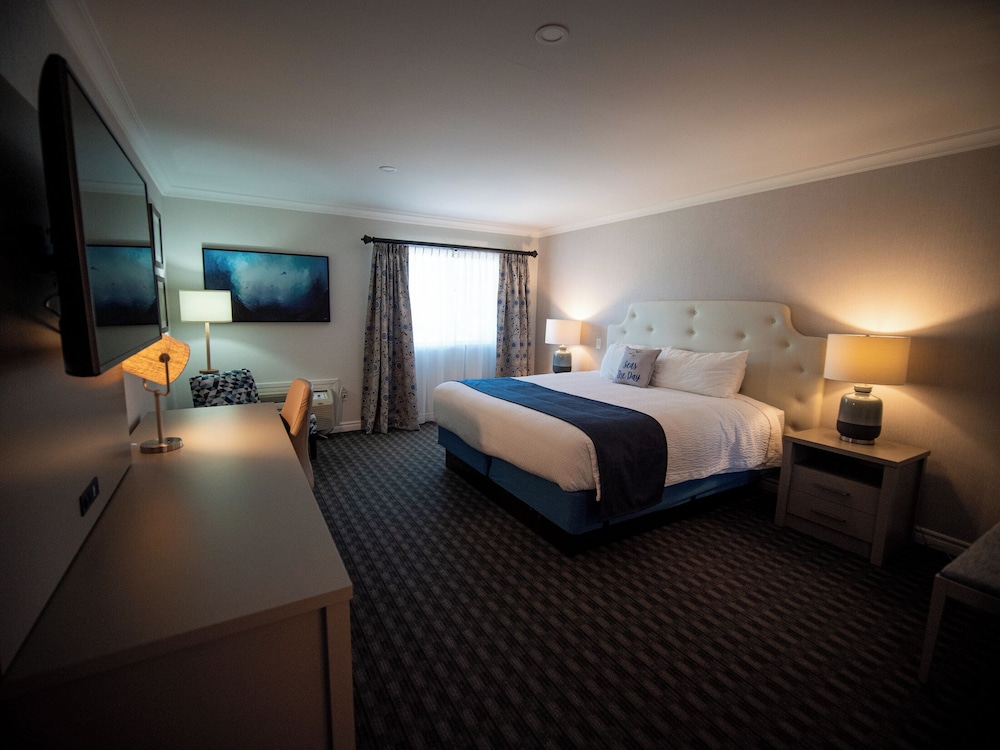 Oak Island Resort & Conference Centre