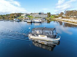 Oak Island Resort & Conference Centre