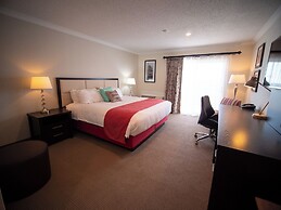 Oak Island Resort & Conference Centre